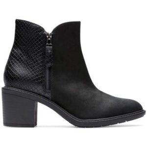 Μποτίνια Clarks -