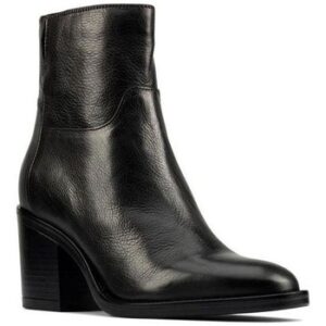 Μποτίνια Clarks -