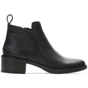 Μποτίνια Clarks -