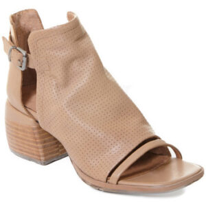 Μποτίνια Rebecca White T0401