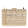 CLUTCH σχέδιο: Q628B6939