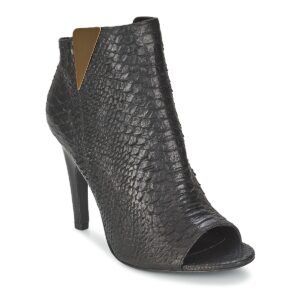 Μποτίνια Vic CARVI